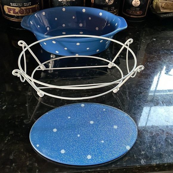 Temptations 1.5 Qt. Baking Dish. Blue & White Polka Dot Pattern. EUC - Picture 5 of 9